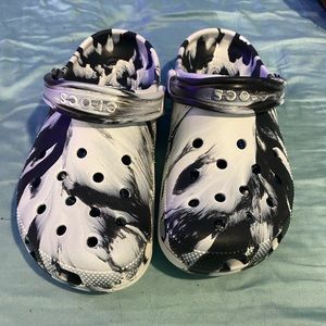 Black and white tye dye crocs
